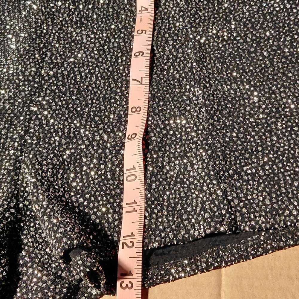 Divided by H&M High-Waisted Sparkly Black Mini Shorts Women's Small - Picture 6 of 10
